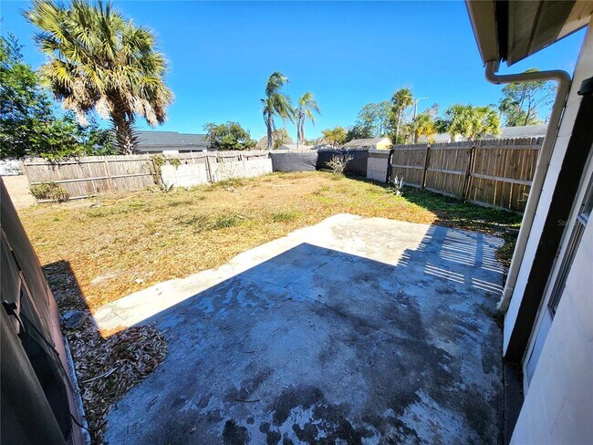 Building Photo - 7321 Exemplar Dr