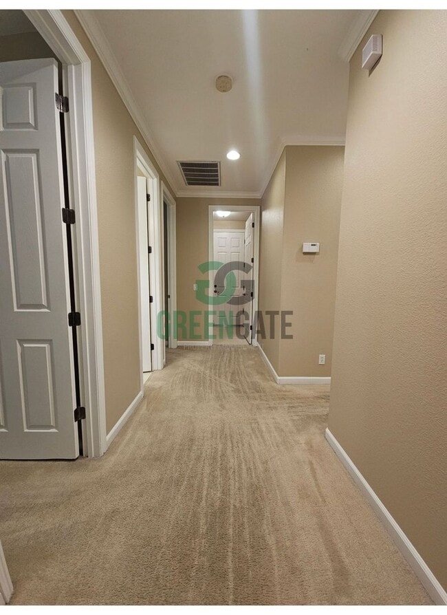 Building Photo - Spacious 4 Bedroom 3 Bath in Patterson! AV...