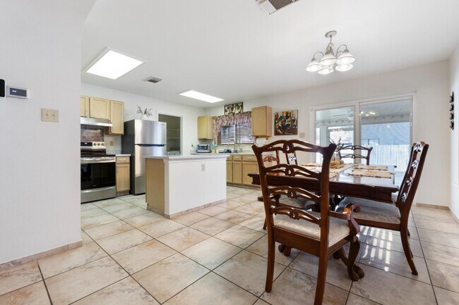 Building Photo - 9306 Maverick Pass