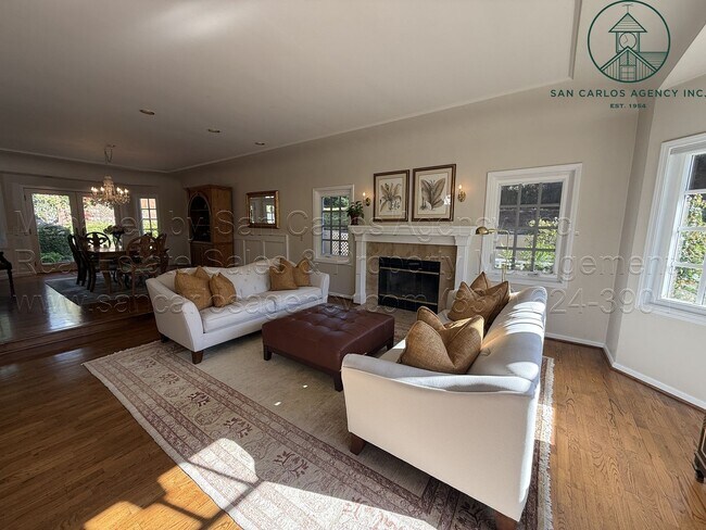 Building Photo - Spacious Five Bedroom Home in Gated High Meadow Neighborhood