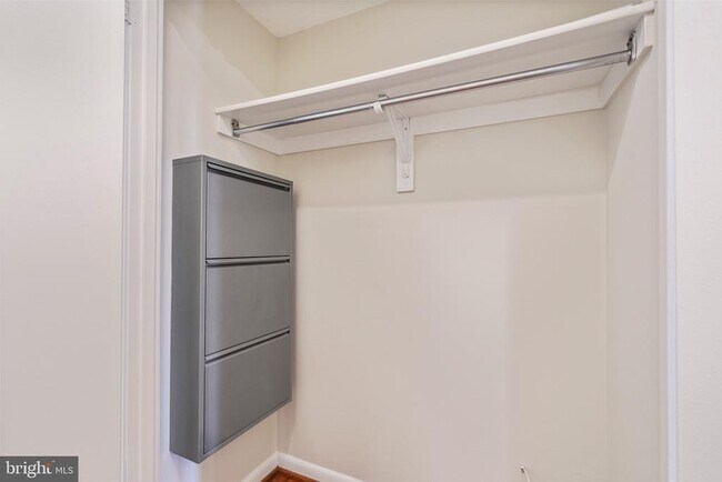 Building Photo - 1016 S Wayne St