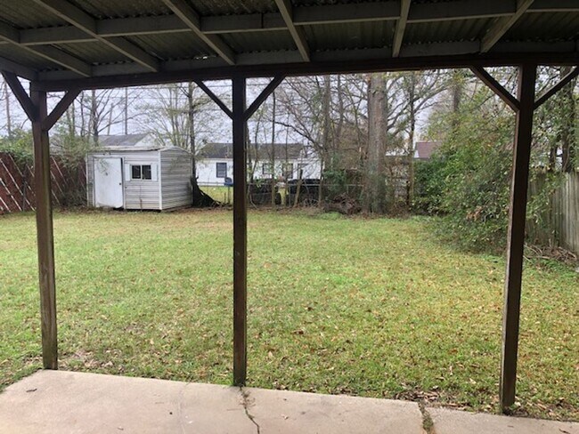 Building Photo - Remodeled Sunset Acres Home