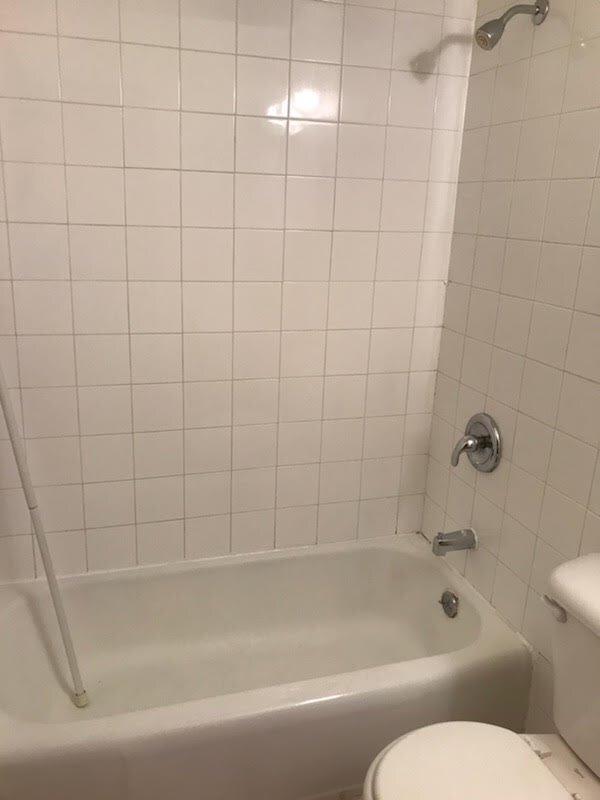 Building Photo - Cozy 1 Bedroom Apartment