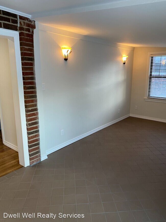 Building Photo - 2 br, 1.5 bath House - 1540 S Gary Ave