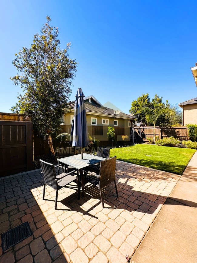 Building Photo - 1623 Barolo Pl