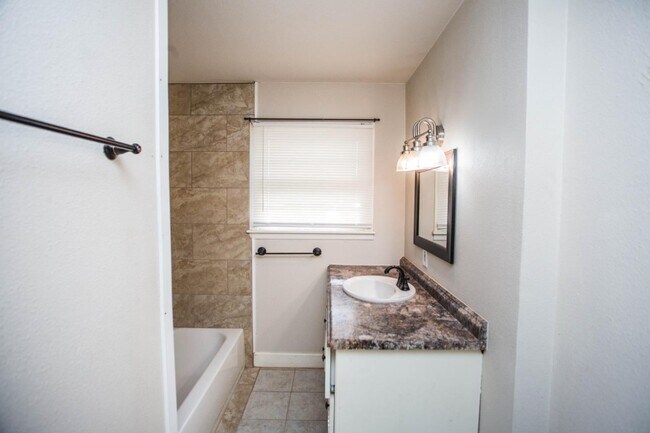 Building Photo - 2702 38th St