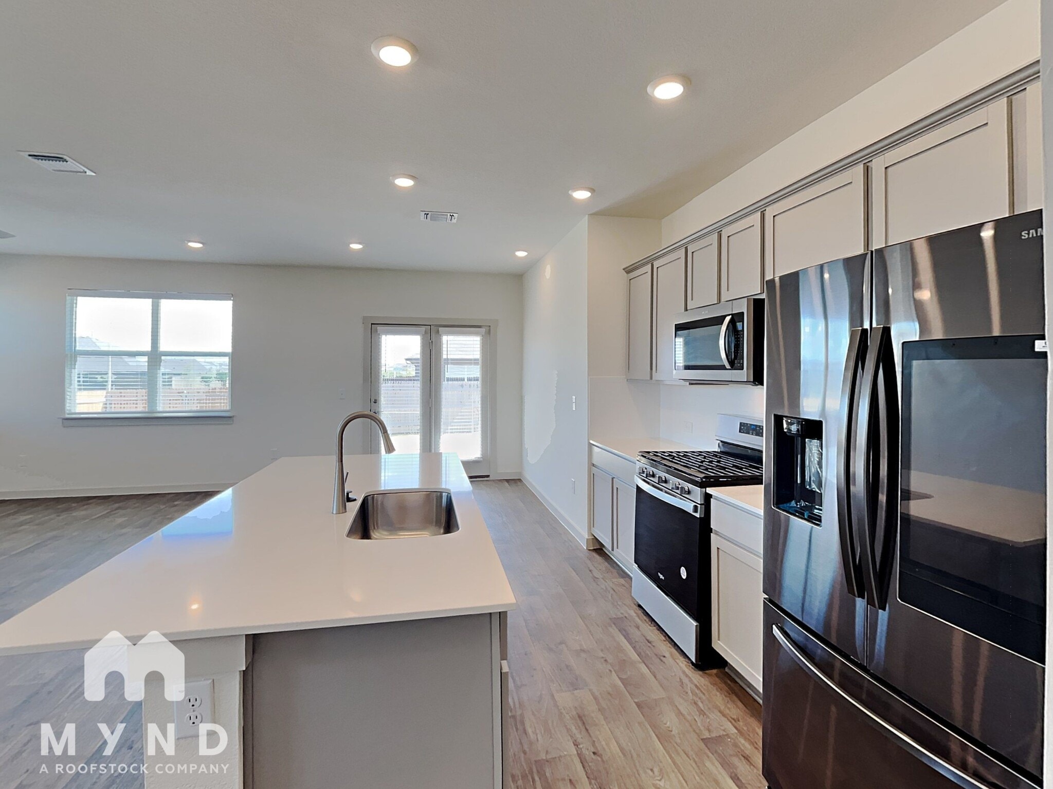 Building Photo - 3029 Egan Dr