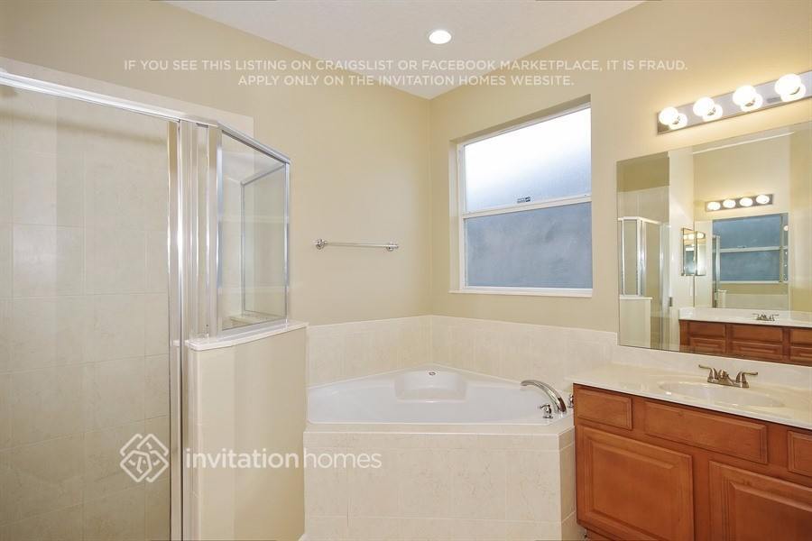 Building Photo - 809 James Way