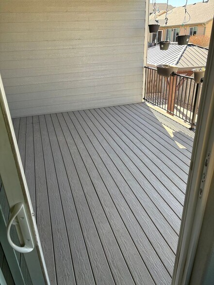 Building Photo - 324 Kirkland Ln