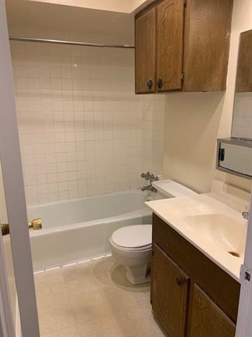 Building Photo - 1221 Willow Wood Ct