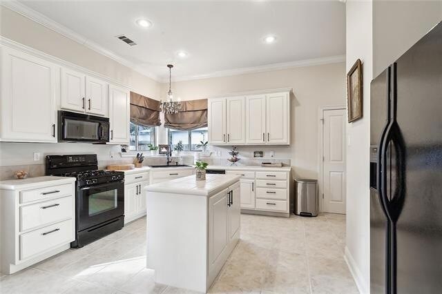 Building Photo - 236 Highland Dr