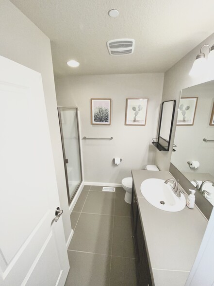 Master Bathroom - 13344 SW Beach Plum Ter