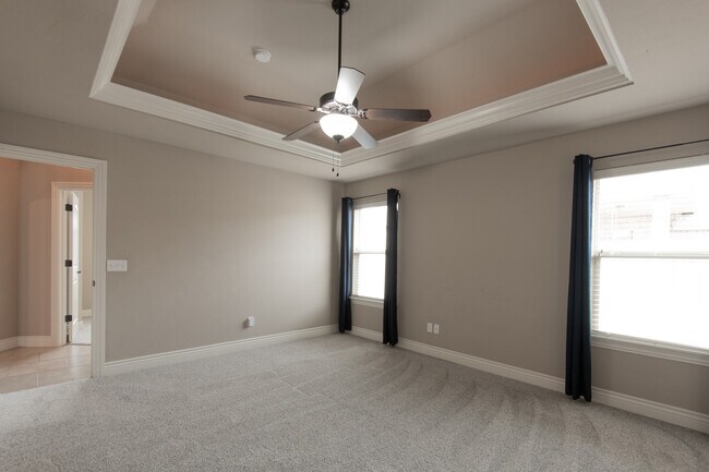 Building Photo - 2124 New Brook Dr