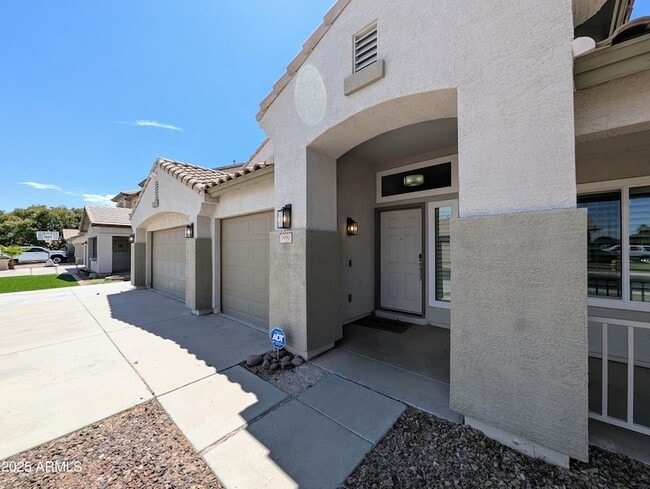 Building Photo - 3990 N 143rd Ln