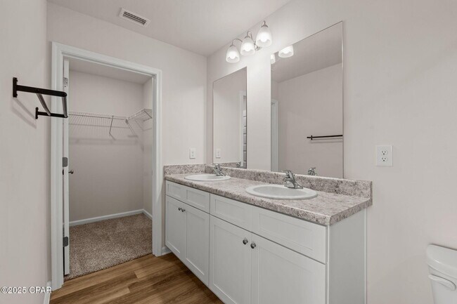 Building Photo - 5132 Rivergrass Dr