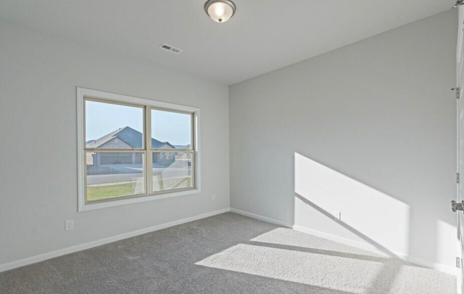Building Photo - 121 Gander Cir