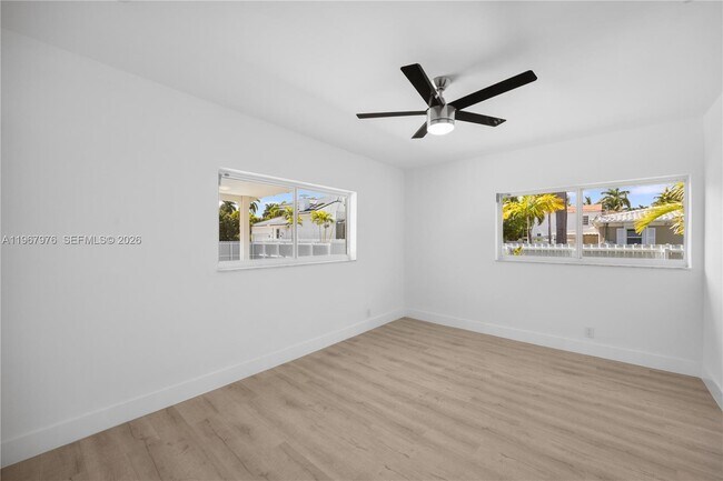 Building Photo - 1070 Tyler St