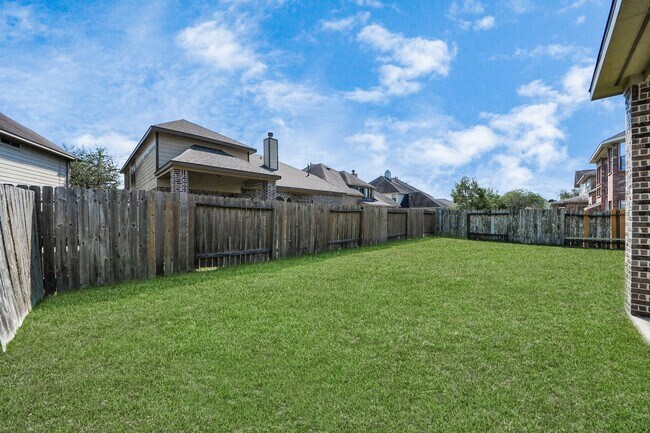 Building Photo - 9427 Sapphire Bay Ln