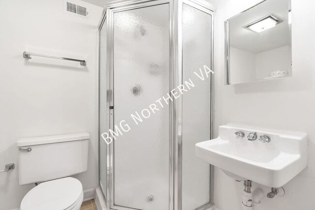 Building Photo - 3612 S Taylor St