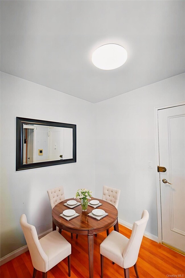 Building Photo - 770 Bronx River Rd