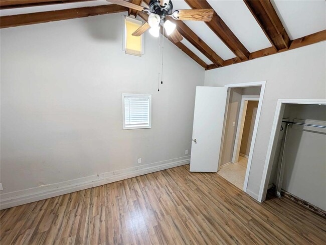 Building Photo - 217 E Douglas Dr