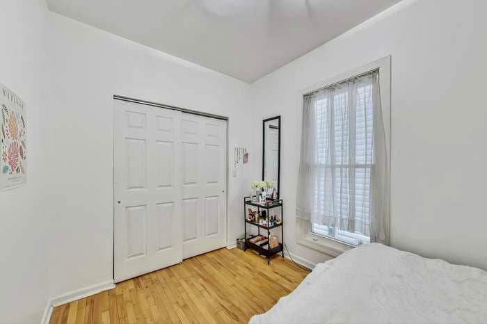 Building Photo - 3618 W Dickens Ave