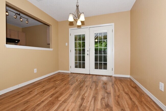 Building Photo - LARGE DECK  |  MATURE TREES  |  GREAT LOCA...