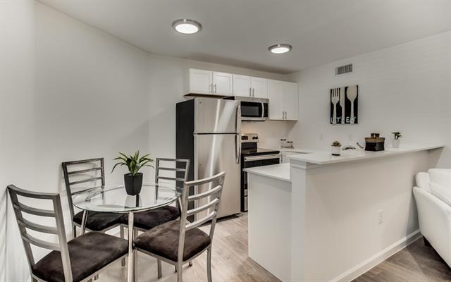 Building Photo - 4919 San Jacinto St