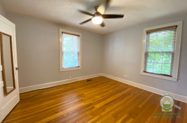 Building Photo - 103 Willow Springs Dr