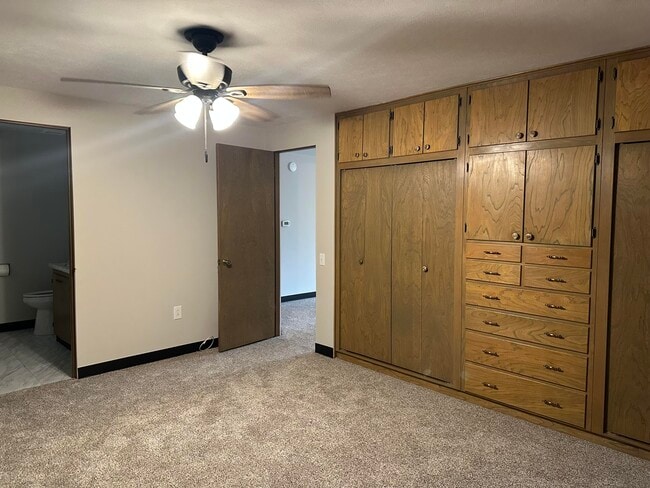 Building Photo - 260 John The Diver Trail