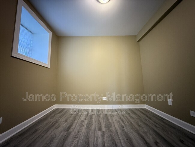 Building Photo - 7349 S Emerald Ave
