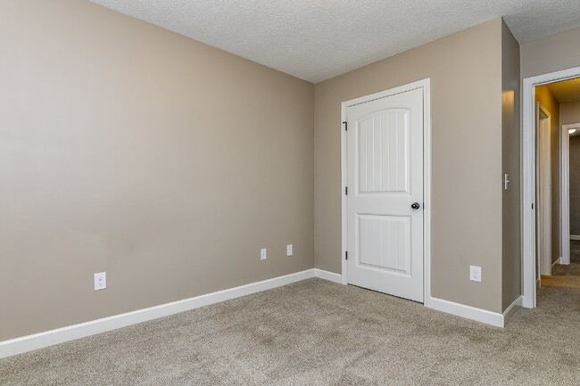 Building Photo - Charming 3-bed, 2-bath, 2017-construction ...