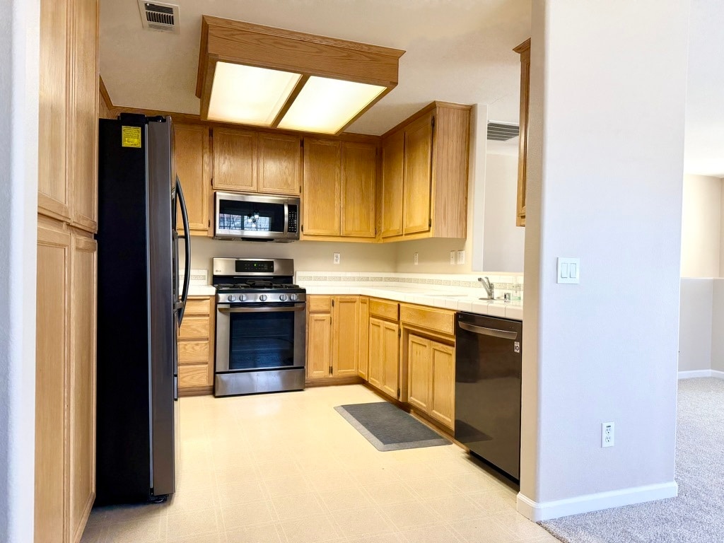 Building Photo - 861 Marlbank Pl