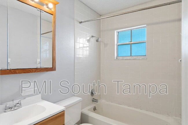 Building Photo - 9948 US-98