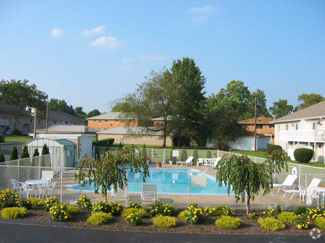 Pool - LawnFair Apartments