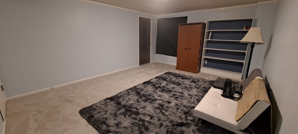 Building Photo - 1911 E Broadway St