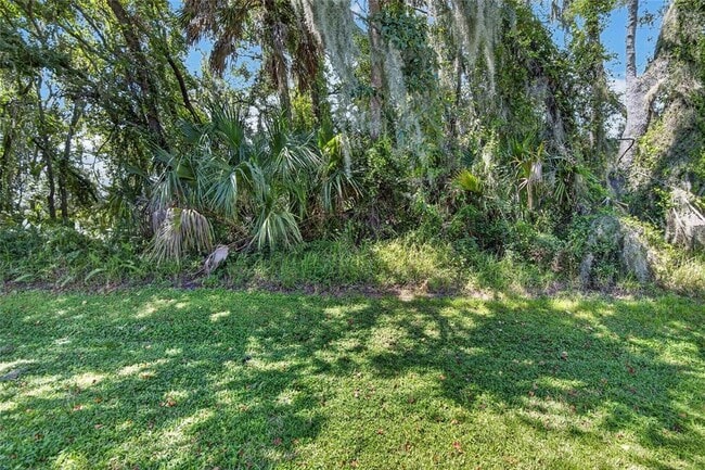 Building Photo - 15768 Fishhawk Falls Dr