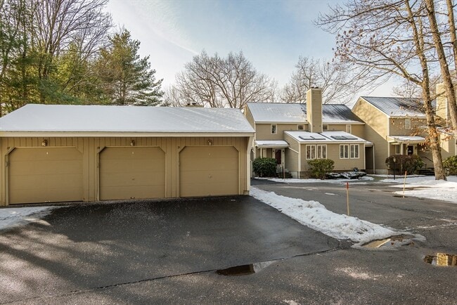 Building Photo - 13 Iris Way