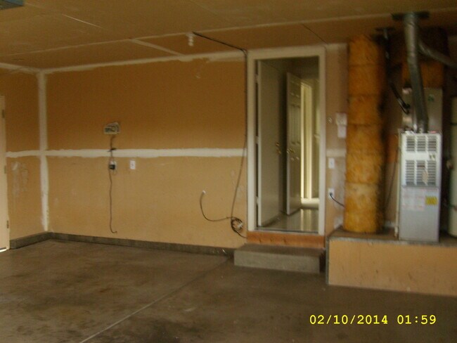 Building Photo - 1609 Paseo Flores Dr