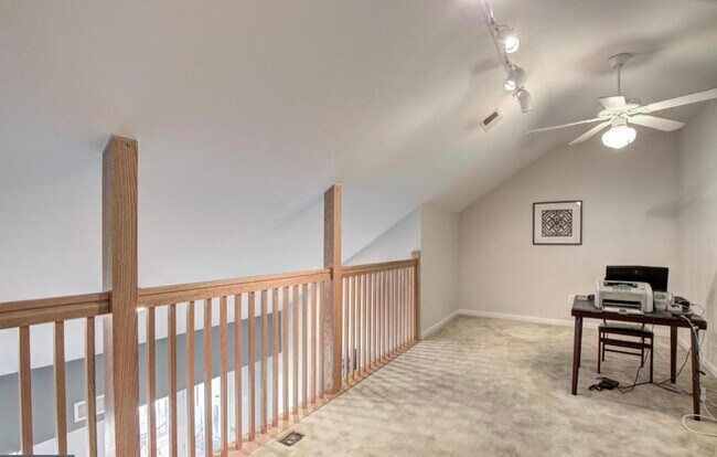 Building Photo - 4104 Monument Ct