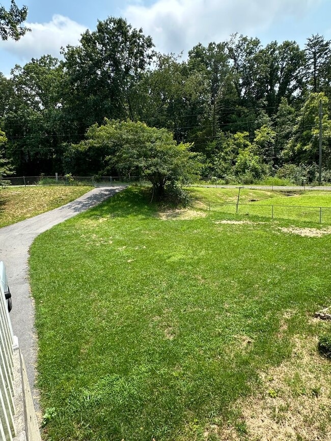 Building Photo - 2752 Carrollwood Heights Rd
