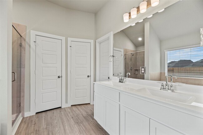 Building Photo - 21670 Sandy Dune Dr