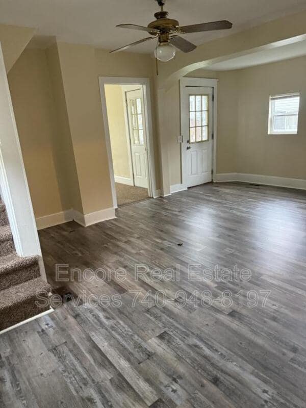 Building Photo - 406 N 10th St