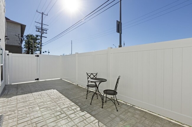 Building Photo - 5104 Sepulveda Blvd