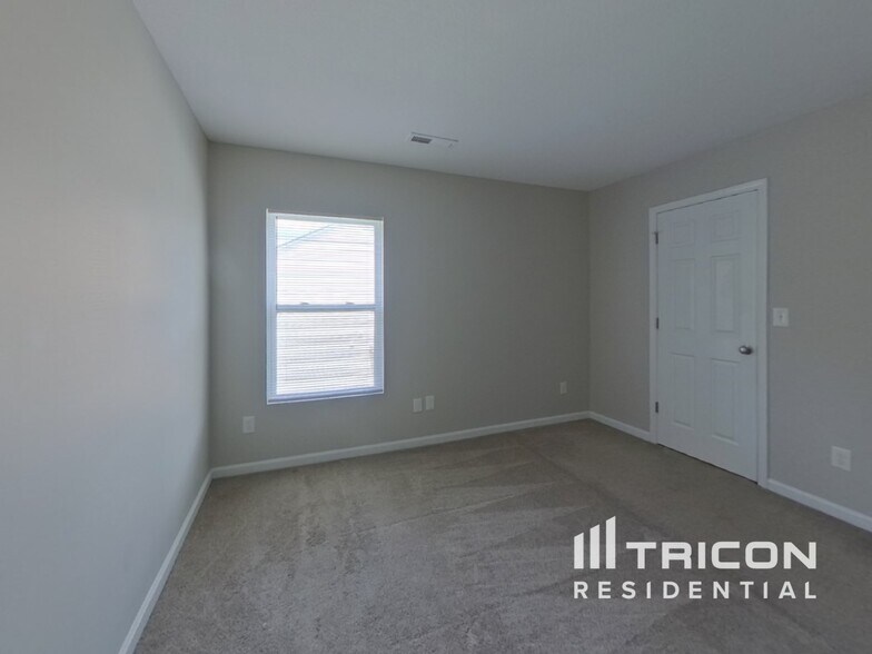 Building Photo - 1710 Ledson Ct