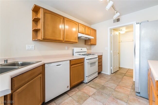 Building Photo - 435 Coral Sea St