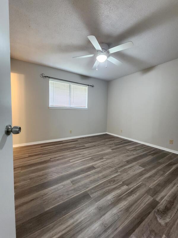 Building Photo - 111 Crepe Myrtle Rd