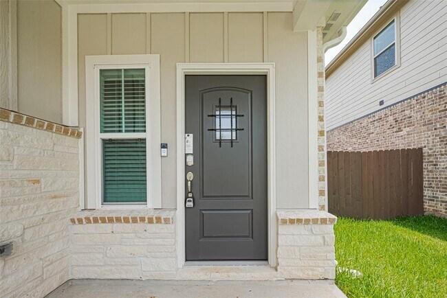 Building Photo - 20914 Cianna Crescent Trl