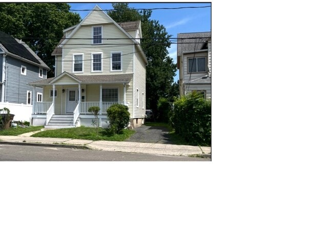 Building Photo - 104 Maple Ave