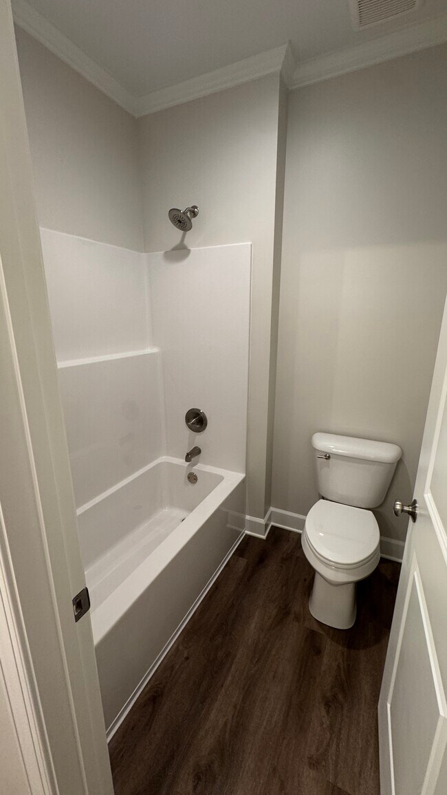 Building Photo - 113 Elliott Dr